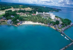 Батам -  остров в Индонезии